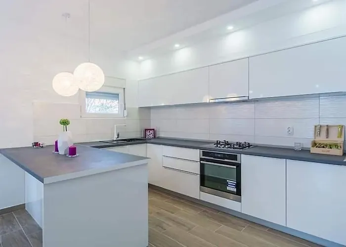 F&i Apartamento Bibinje